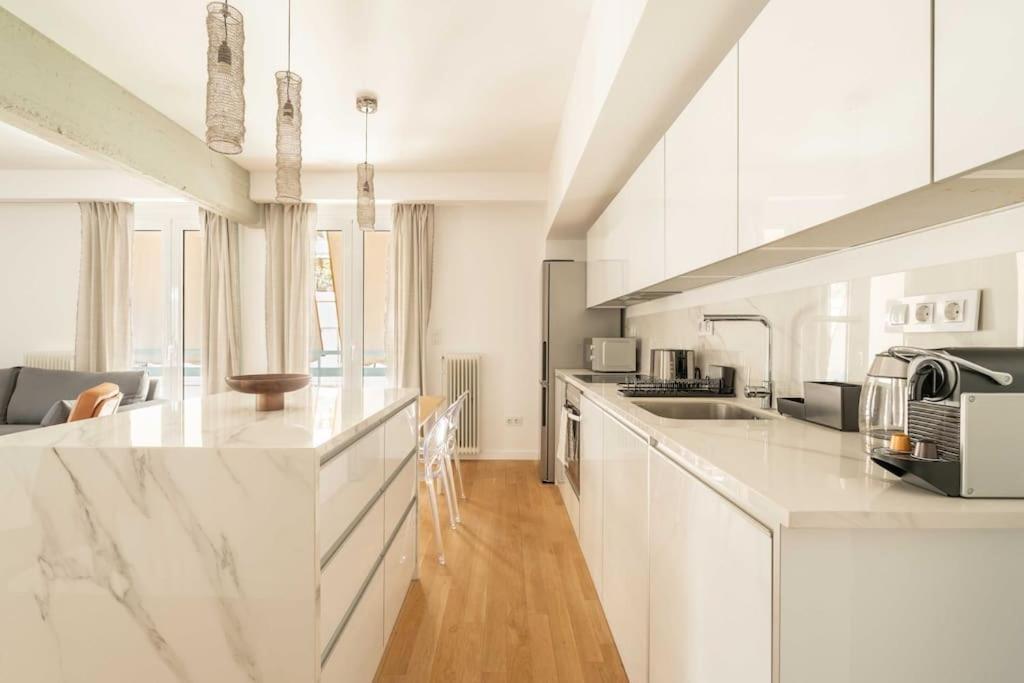 Bright & Airy 2Bd Apt Close To National Garden Athens Exterior photo